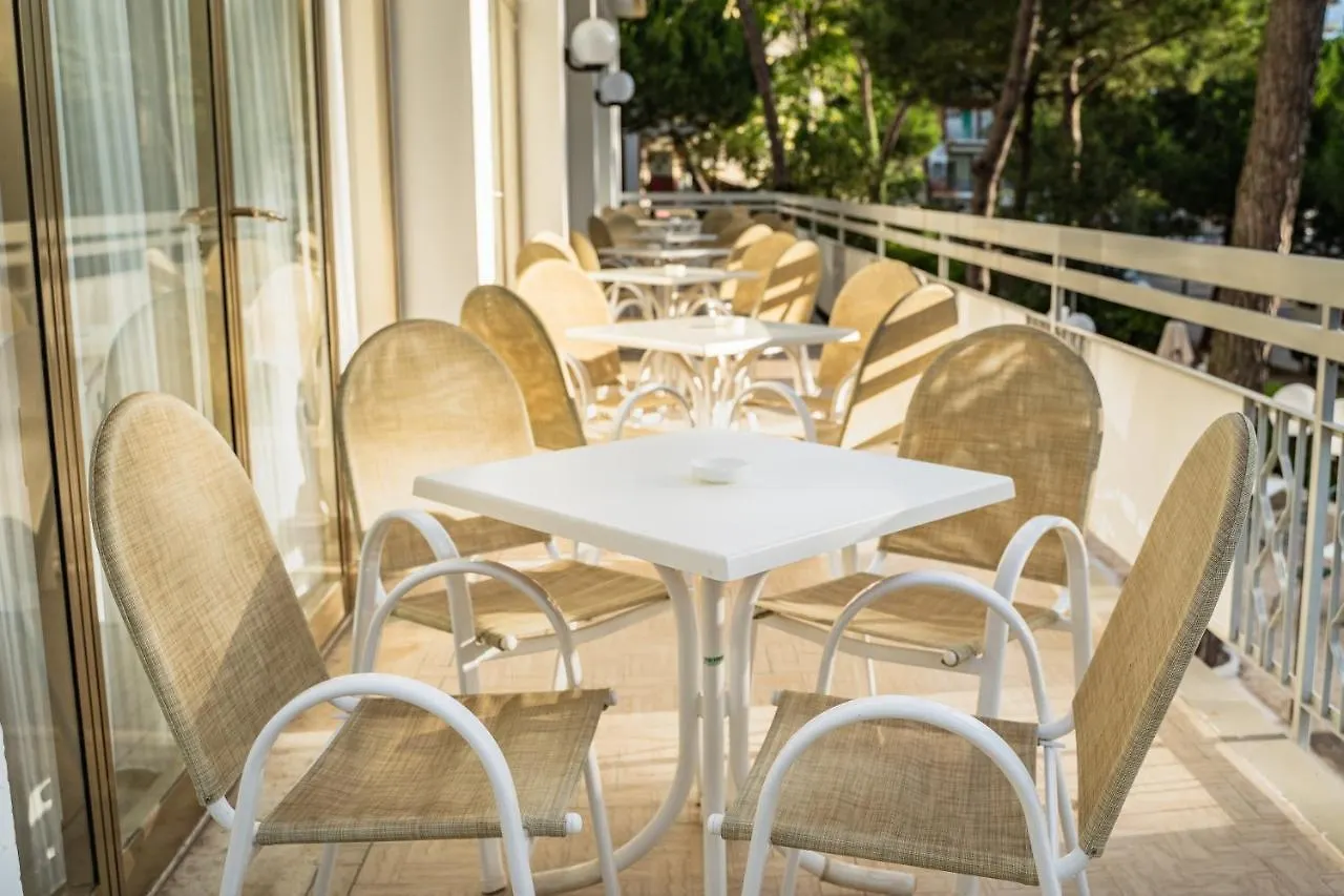 Hotel Happy Μιλάνο Μαριτίμα