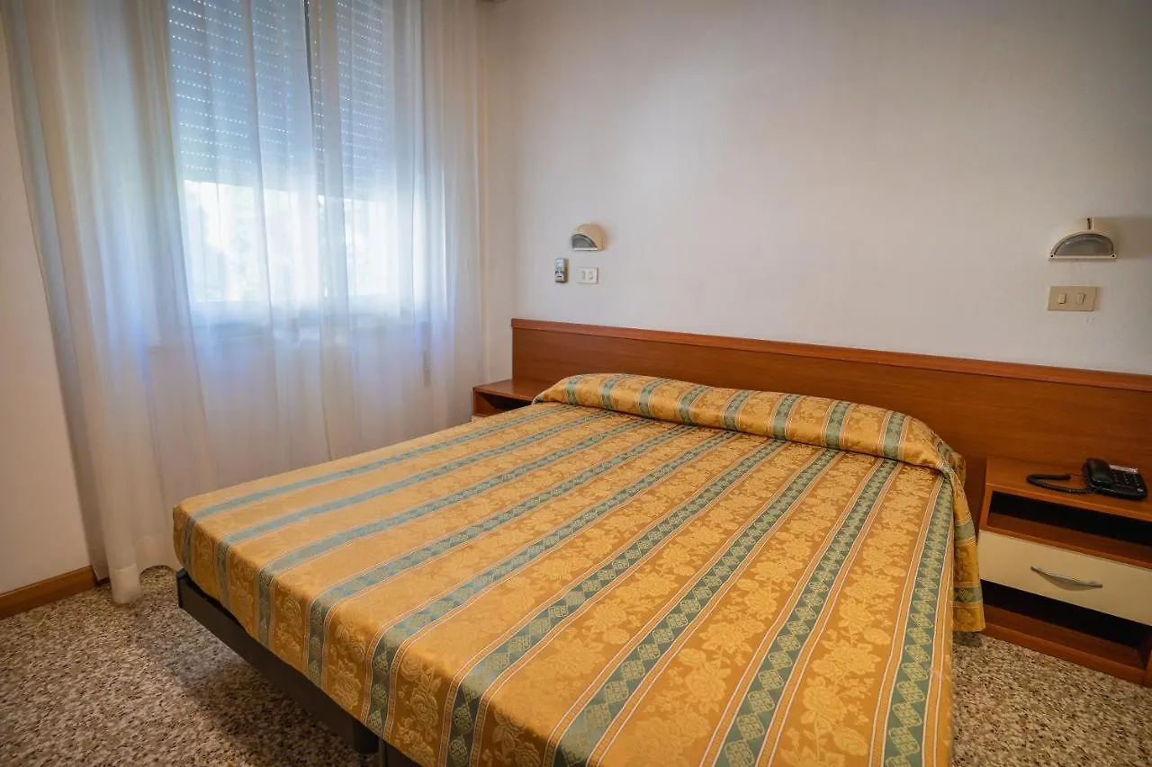 Hotel Happy Μιλάνο Μαριτίμα